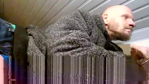 Snapshot of zolexthomas chatting on 01-27-25, 07:03 zolexthomas online show from 01-27-25, 07:03