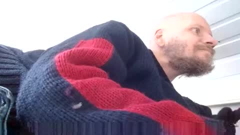 Snapshot of zolexthomas chatting on 02-12-25, 01:59 zolexthomas online show from 02-12-25, 01:59