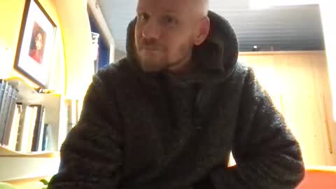 Snapshot of zolexthomas chatting on 11-01-25, 01:46 zolexthomas online show from 11-01-25, 01:46