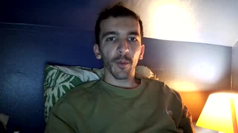 Snapshot of zommmmmmmmm chatting on 11-16-25, 04:23 zom online show from 11-16-25, 04:23