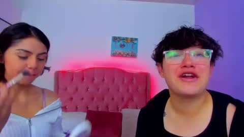 Nick And Mia online show from 06-10-26, 01:10