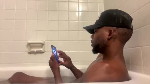 Snapshot of zoom_19xx chatting on 04-17-26, 02:47 YOU NASTY online show from 04-17-26, 02:47