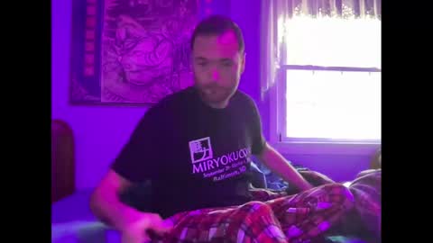 Snapshot of zorakload chatting on 10-18-25, 07:14 Jesse online show from 10-18-25, 07:14