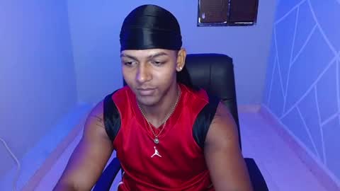 Zoriel online show from 04-08-26, 01:11