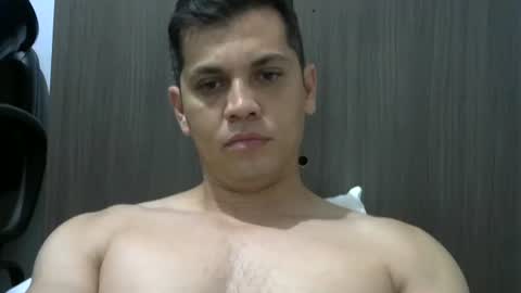 Snapshot of zoro_00 chatting on 11-24-25, 12:21 zoro_00 online show from 11-24-25, 12:21