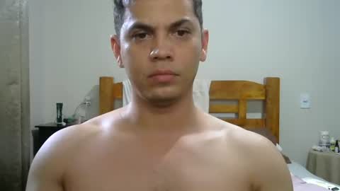 Snapshot of zoro_00 chatting on 11-30-25, 06:12 zoro_00 online show from 11-30-25, 06:12