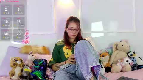 Snapshot of zorravioleta chatting on 06-19-26, 01:37 Violeta online show from 06-19-26, 01:37