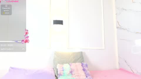 Snapshot of zorravioleta chatting on 06-24-26, 01:10 Violeta online show from 06-24-26, 01:10