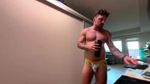 Zuko online show from 01-23-25, 12:25