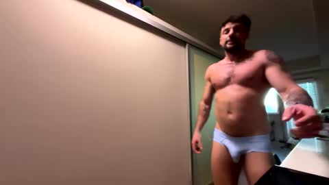 Zuko online show from 02-13-25, 12:46