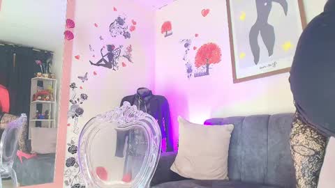 Snapshot of zully_green chatting on 06-02-26, 04:03 zully_green online show from 06-02-26, 04:03