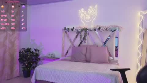 Snapshot of zury_tay chatting on 04-28-26, 11:37 ZURY online show from 04-28-26, 11:37