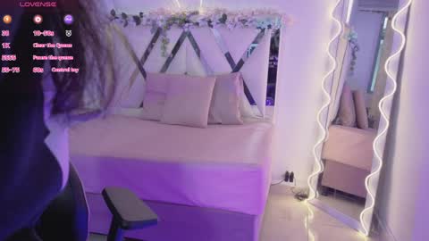 Snapshot of zury_tay chatting on 05-11-26, 11:49 ZURY online show from 05-11-26, 11:49
