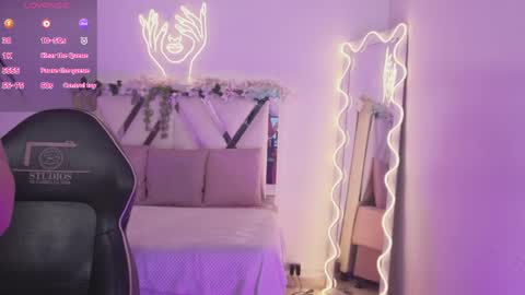 Snapshot of zury_tay chatting on 05-18-26, 03:13 ZURY online show from 05-18-26, 03:13