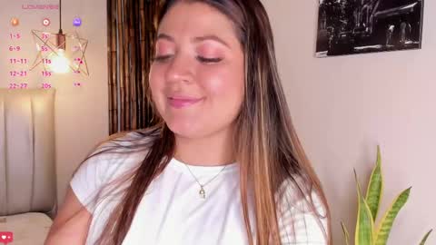 Snapshot of zuzu_sweet chatting on 05-13-26, 07:22 Zara online show from 05-13-26, 07:22