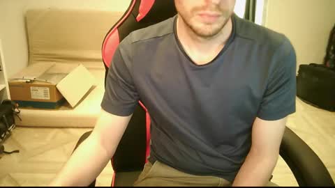 zyriosben online show from 02-18-25, 03:43