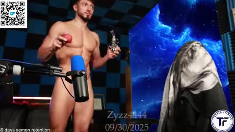 Snapshot of zyzz4444 chatting on 09-30-25, 09:25 Greek God online show from 09-30-25, 09:25