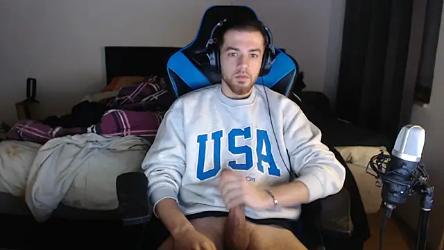 Snapshot of AlbanerYaro45 chatting on 12-07-24, 01:36 AlbanerYaro45 online show from 12-07-24, 01:36