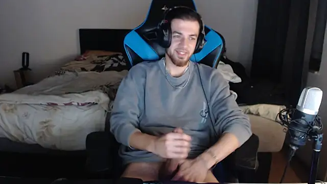 Snapshot of AlbanerYaro45 chatting on 12-09-24, 05:52 AlbanerYaro45 online show from 12-09-24, 05:52