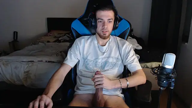 Snapshot of AlbanerYaro45 chatting on 12-09-24, 11:34 AlbanerYaro45 online show from 12-09-24, 11:34