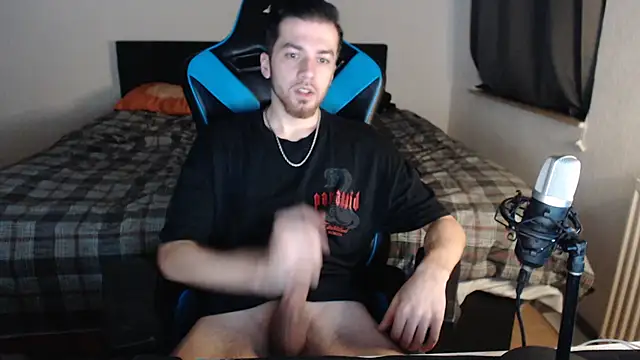 Snapshot of AlbanerYaro45 chatting on 01-24-25, 11:45 AlbanerYaro45 online show from 01-24-25, 11:45