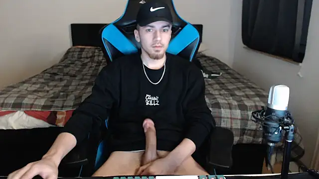 Snapshot of AlbanerYaro45 chatting on 02-11-25, 07:59 AlbanerYaro45 online show from 02-11-25, 07:59