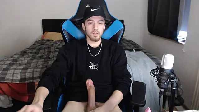 Snapshot of AlbanerYaro45 chatting on 02-24-25, 10:48 AlbanerYaro45 online show from 02-24-25, 10:48