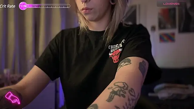 Snapshot of Mannarie_Madsinn chatting on 12-11-24, 11:32 Mannarie Madsinn online show from 12-11-24, 11:32