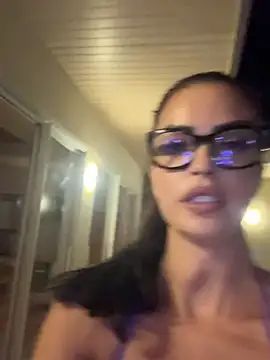 Snapshot of Helena_Karel chatting on 07-11-26, 01:36 Helena Karel online show from 07-11-26, 01:36