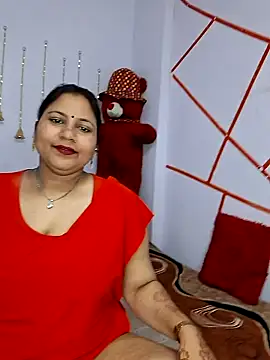 Snapshot of MOM-SUN-COUPLE chatting on 02-01-25, 04:33 MOM-SUN-COUPLE online show from 02-01-25, 04:33