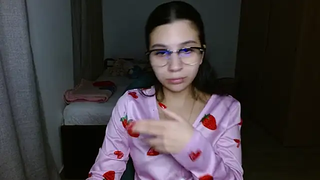 mia  lopez  online show from 11-26-25, 02:34