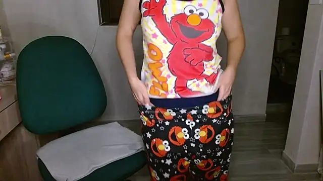 Snapshot of mia__lopez_ chatting on 06-26-26, 02:49 mia lopez online show from 06-26-26, 02:49