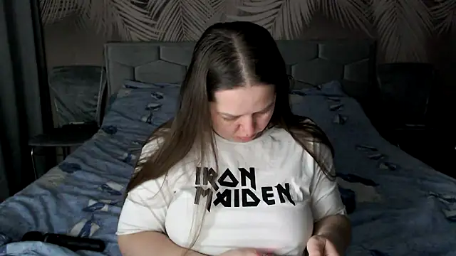 uliastar online show from 02-08-26, 07:56