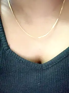 Snapshot of Lakhsmii chatting on 01-10-25, 05:47 Lakhsmii online show from 01-10-25, 05:47