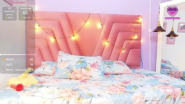 Snapshot of kinkylittlegirll chatting on 02-26-26, 02:43 kinkylittlegirll online show from 02-26-26, 02:43