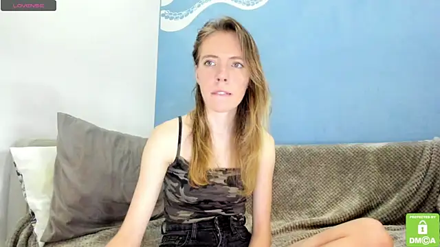 Snapshot of Kalisee_ chatting on 12-14-24, 01:50 Kalisee online show from 12-14-24, 01:50