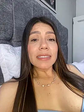 martina contreras online show from 03-08-26, 07:06