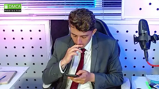 Darko0717 online show from 10-23-25, 01:54