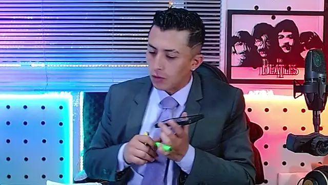 Snapshot of Darko0717 chatting on 07-11-26, 03:26 Darko0717 online show from 07-11-26, 03:26