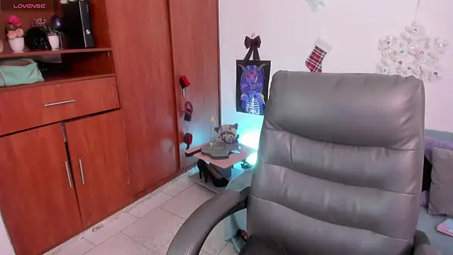 Cata green online show from 12-19-25, 07:54