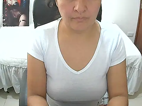 SenthiX online show from 10-13-25, 01:33