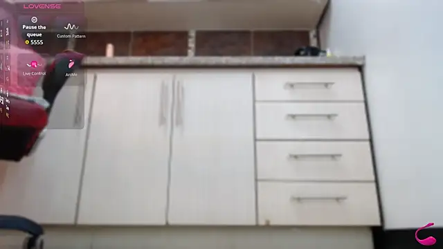 Abril Beltran  online show from 11-03-25, 10:42