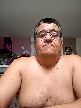 Snapshot of sexenu88 chatting on 10-22-25, 07:35 sexenu88 online show from 10-22-25, 07:35