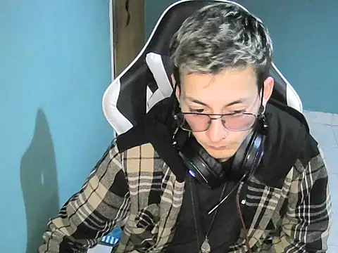 Snapshot of Jughead_16 chatting on 09-13-25, 02:44 Jughead 16 online show from 09-13-25, 02:44