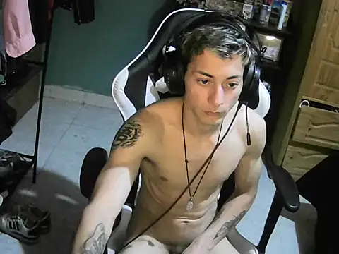 Snapshot of Jughead_16 chatting on 10-16-25, 02:12 Jughead 16 online show from 10-16-25, 02:12