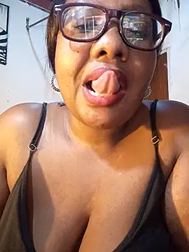 YELLOW BONE online show from 11-26-25, 08:54