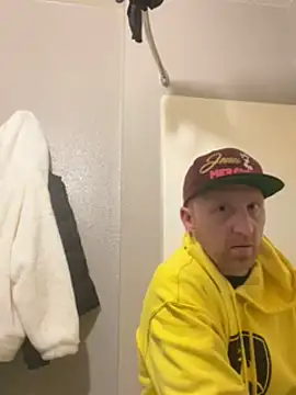 b1gd1ckg1nger86 online show from 01-11-25, 05:31