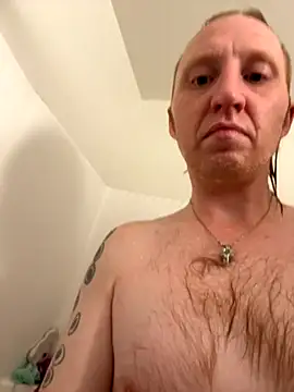 b1gd1ckg1nger86 online show from 12-05-25, 12:47