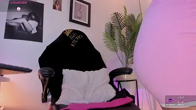 brianahill  online show from 03-27-26, 08:41