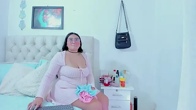 NayaWayne online show from 02-28-25, 07:14